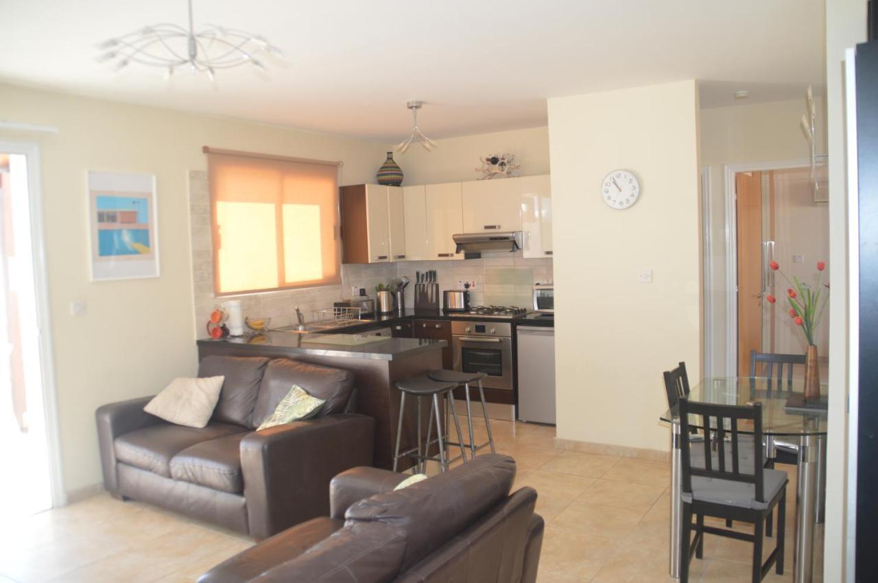 Kapparis Penthouse Lägenhet Paralimni Exteriör bild