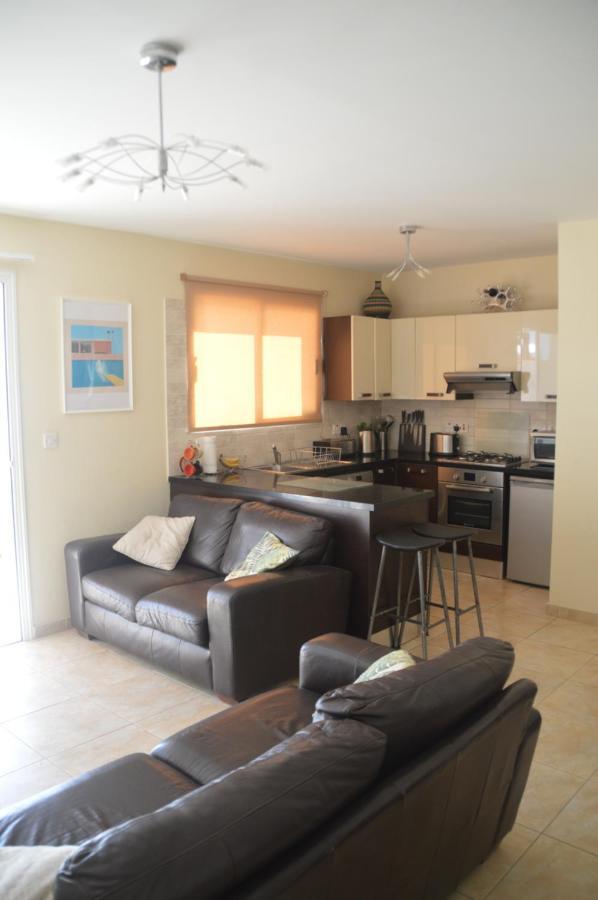 Kapparis Penthouse Lägenhet Paralimni Exteriör bild