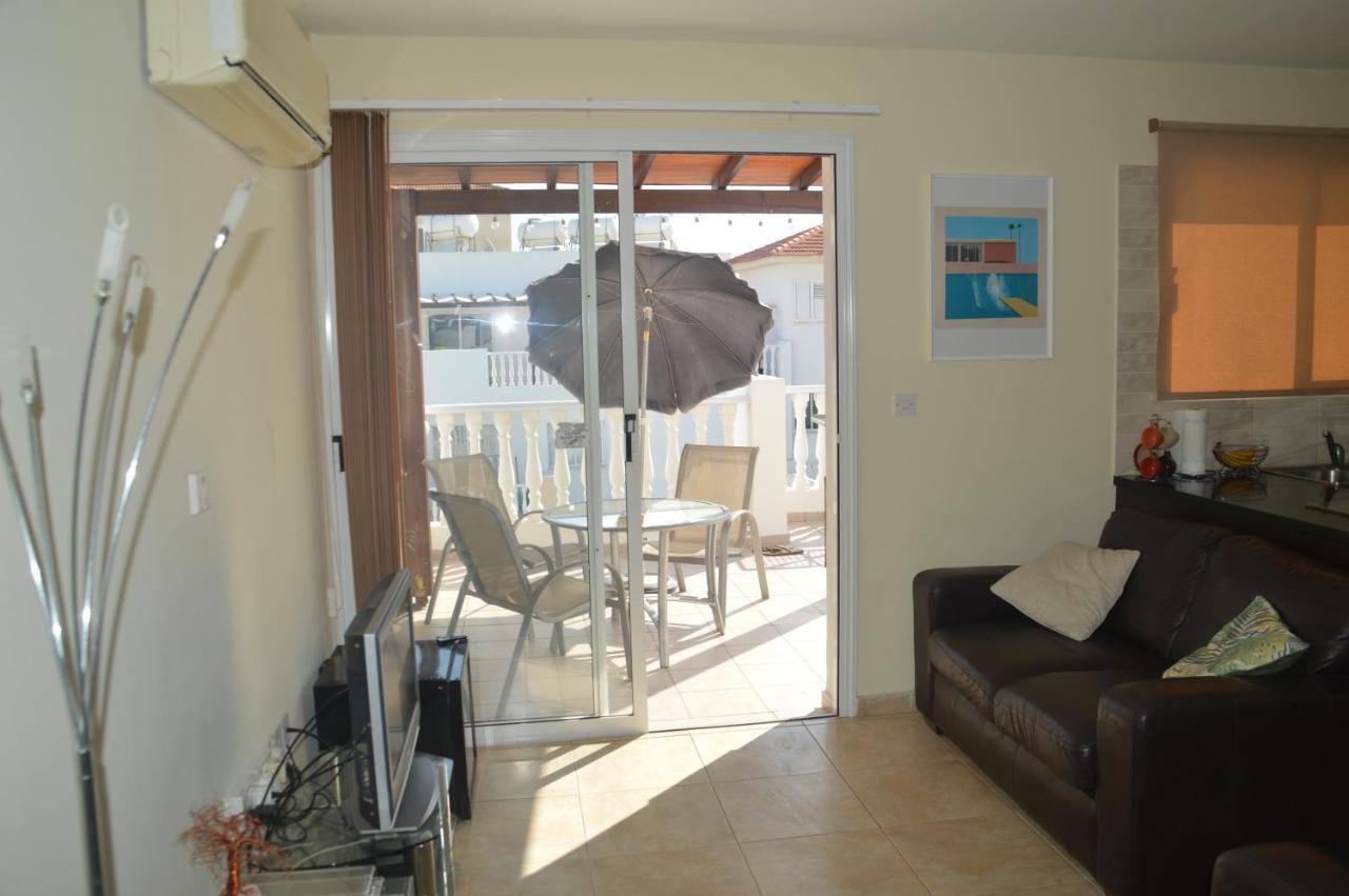 Kapparis Penthouse Lägenhet Paralimni Exteriör bild