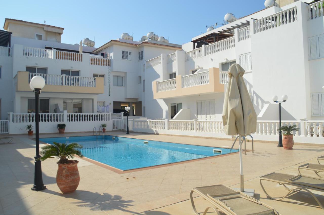 Kapparis Penthouse Lägenhet Paralimni Exteriör bild