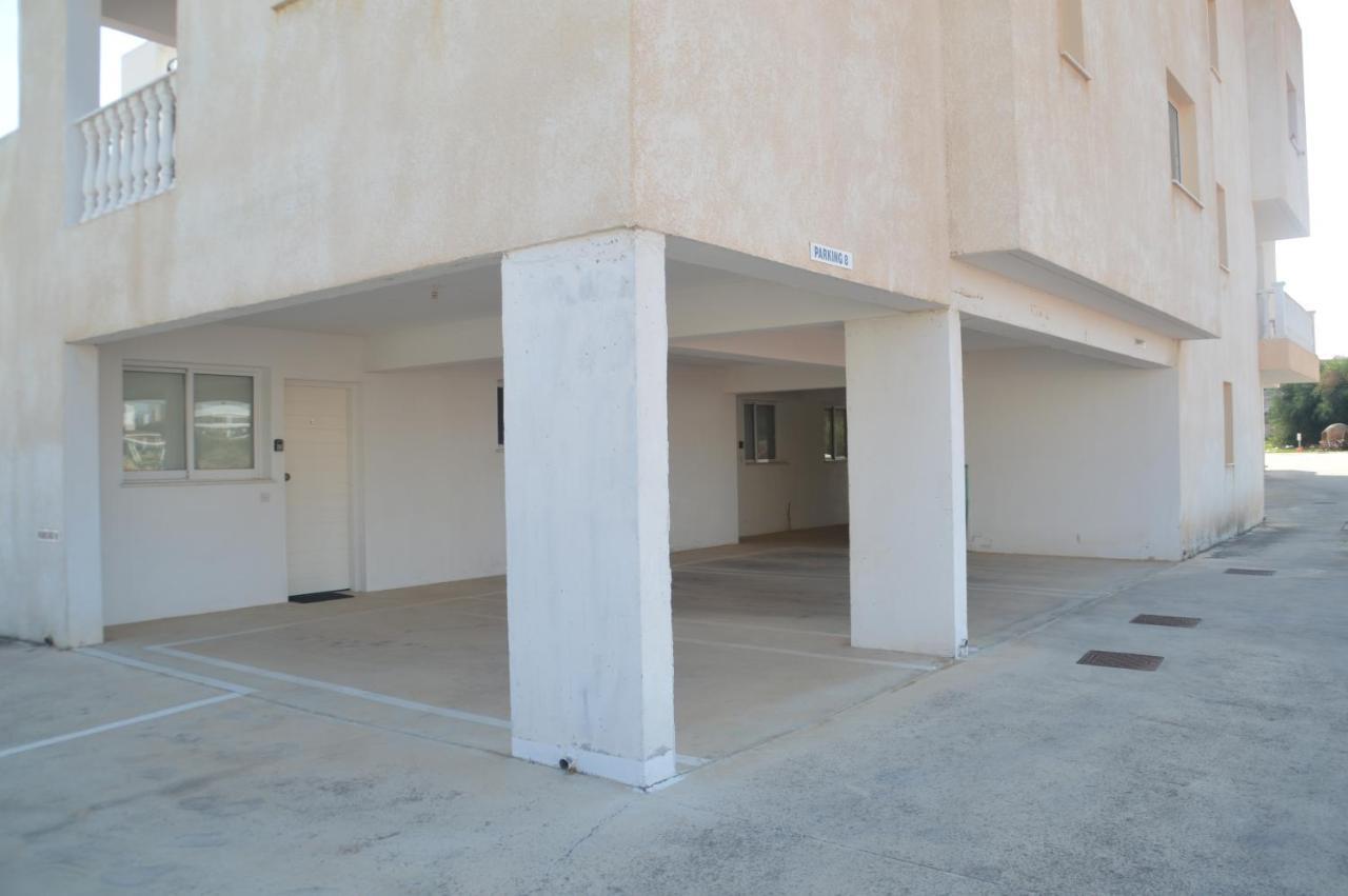 Kapparis Penthouse Lägenhet Paralimni Exteriör bild